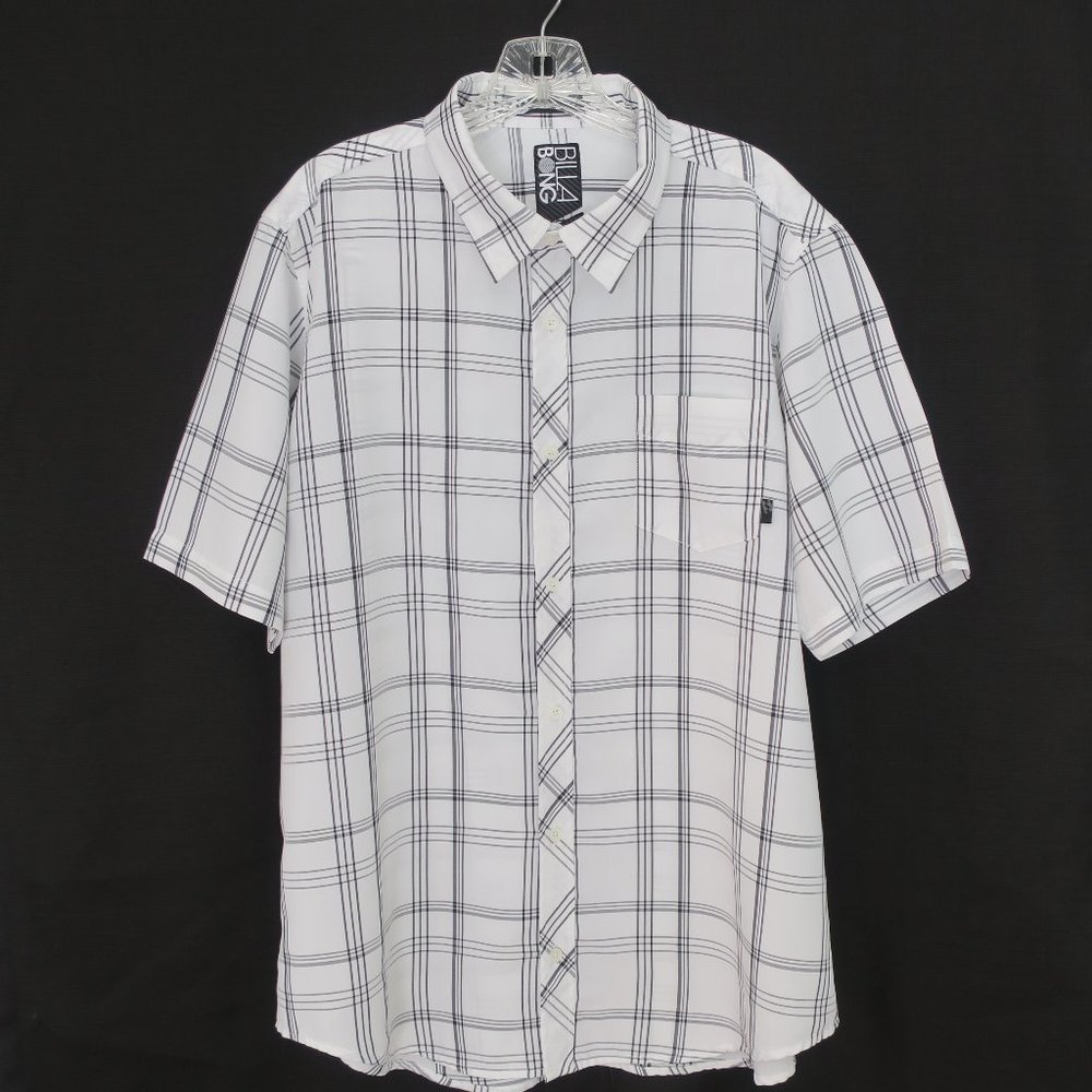 BILLABONG Plaid Short Sleeve Shirt